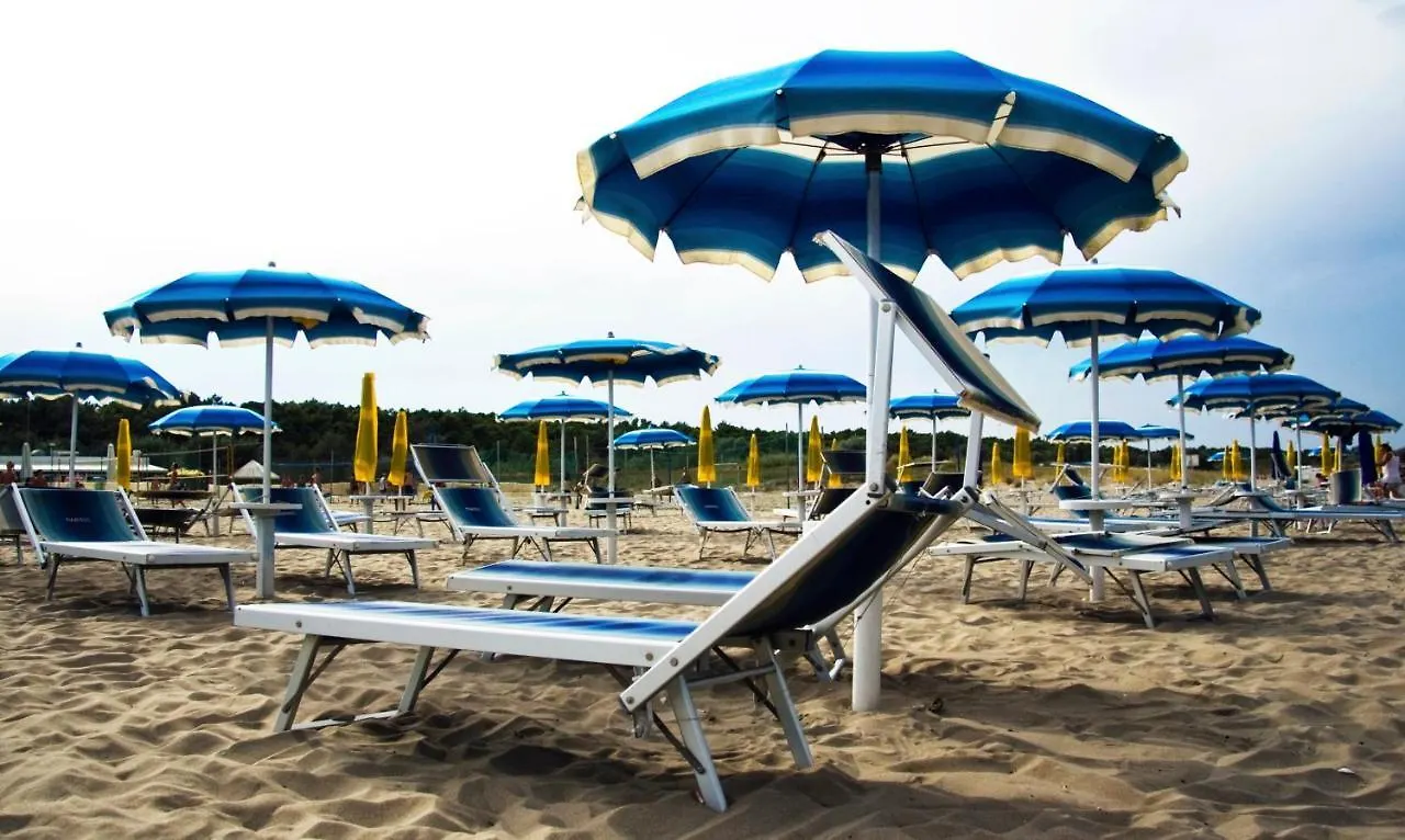 Piomboni Camping Village Marina di Ravenna 0*,  Itálie